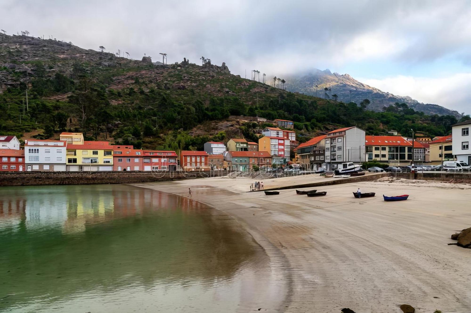 Acogedor Atico A Pie De Mar Y Montana. Lägenhet O Pindo Exteriör bild